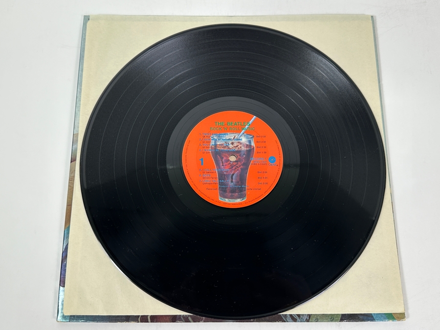The Beatles - Rock 'N' Roll Music Capitol SKBO-11537 1976 Vinyl Record [Photo 5]