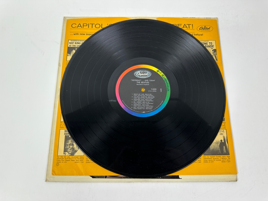 The Beatles - Yesterday And Today - Capitol Records [T 2553] 1966 - Original American Pressing Vinyl Record [Photo 3]