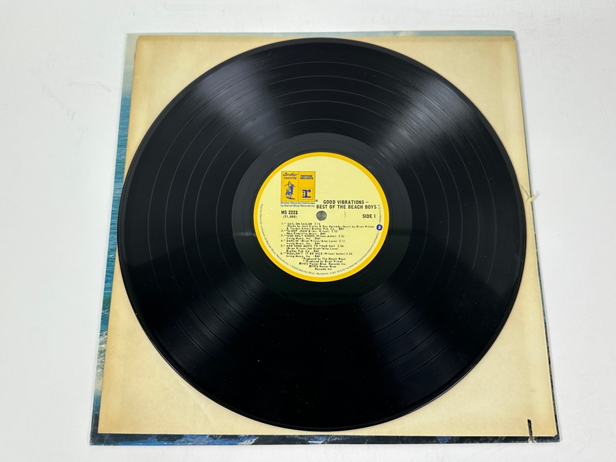 The Beach Boys - Good Vibrations - The Best Of The Beach Boys - Reprise Records - MS 2223 1975 Vinyl Record [Photo 3]
