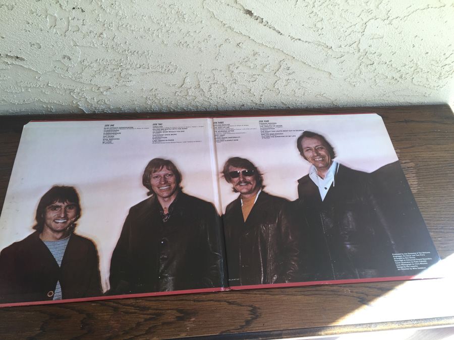 Ventures, The ‎- Only Hits! - United Artists Records ‎- UA-LA147-G2 [Photo 3]