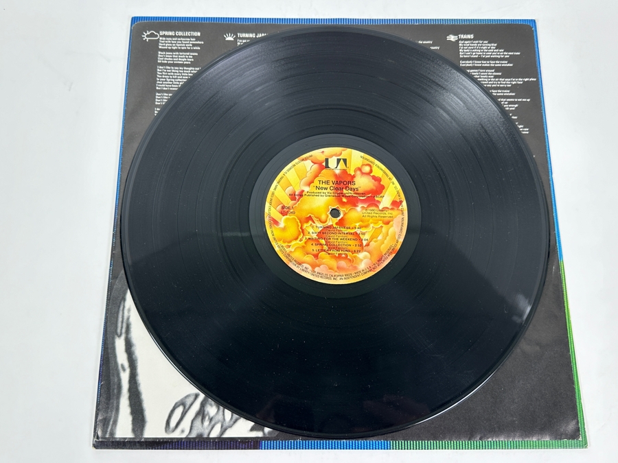 The Vapors - New Clear Days United Artists Records LT-1049 1980 Vinyl Record [Photo 3]