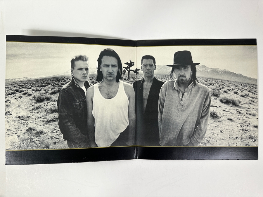U2 - The Joshua Tree Island Records 90581-1 1987 Vinyl Record [Photo 2]