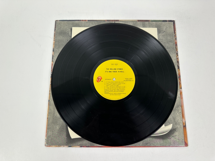 The Rolling Stones - It's Only Rock 'N Roll - Rolling Stones Records COC 79101 1974 Vinyl Record [Photo 4]