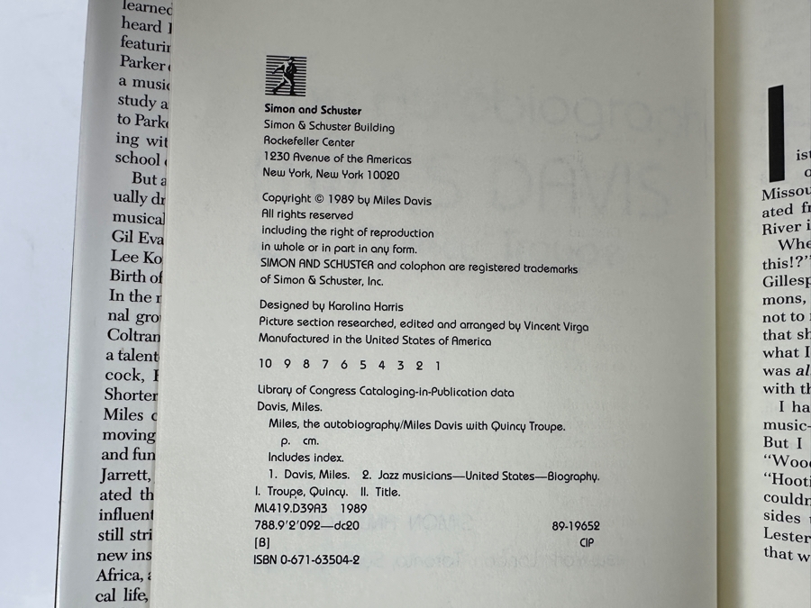 Just Added - Pair Of First Edition Hardcover Definitive Books About Jazz Legend Miles Davis: A Biography By Ian Carr And Miles' Own Autobiography, Co-Authored With Quincy Troupe [Photo 5]