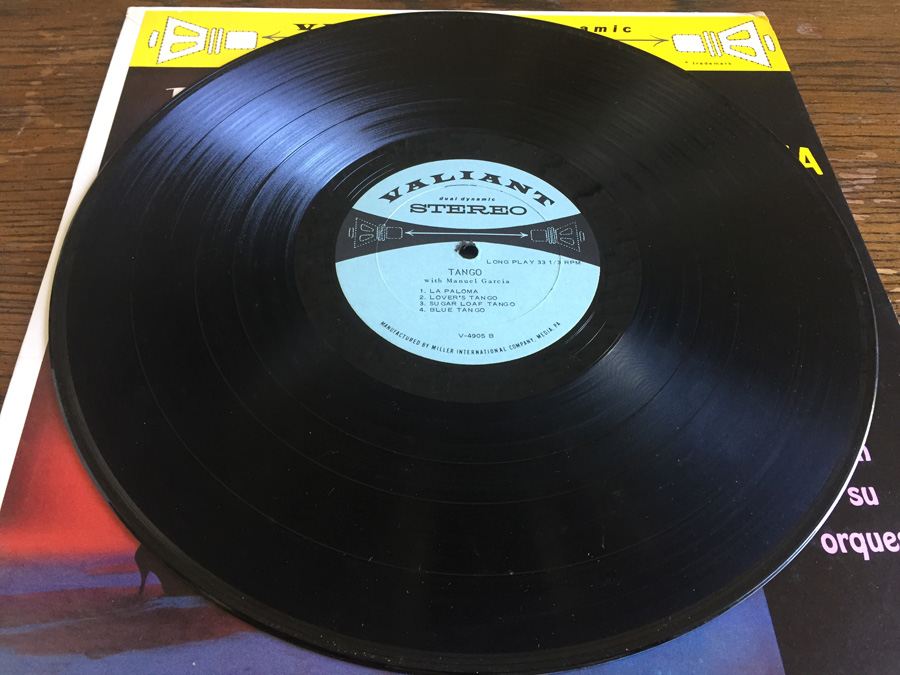 Manuel Garcia Con Su Orquesta - Cha-Cha And Tango Dance Party Hits - Valiant - V-4905 [Photo 5]