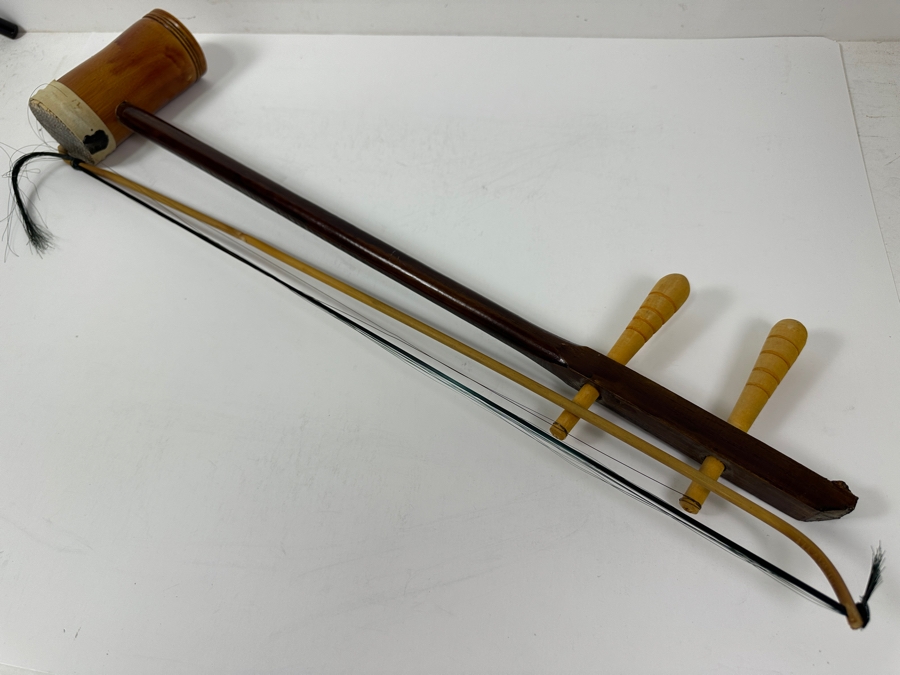 Just Added - Traditional Chinese Erhu 26'L [Photo 4]