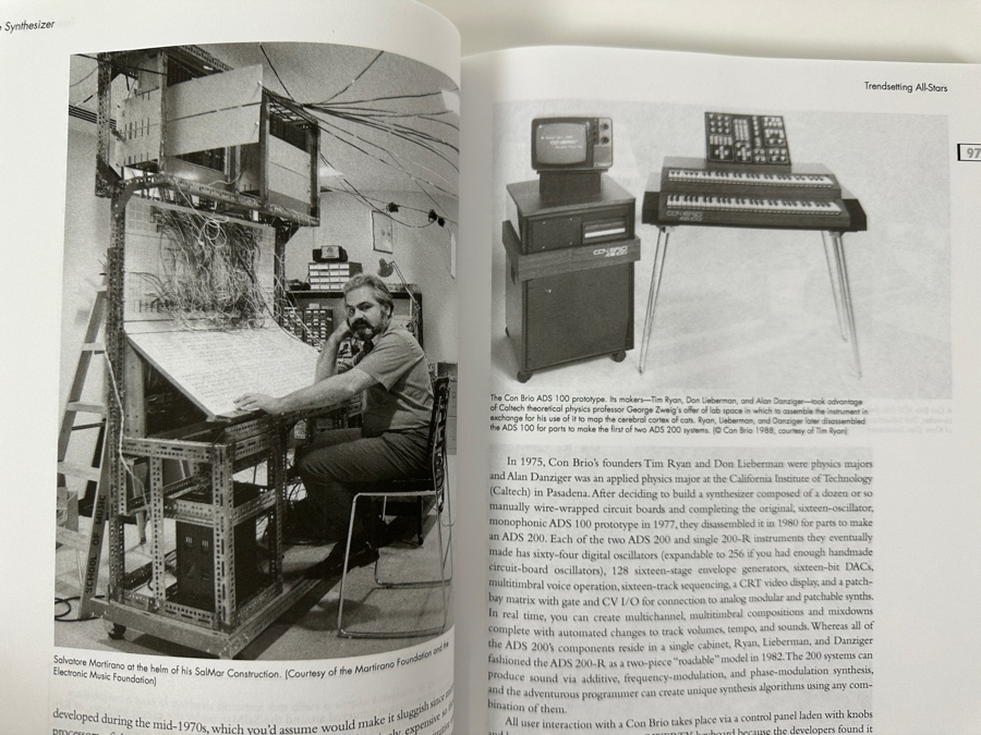 Just Added - 2014 Softcover Book 'The Synthesizer' By Mark Vail - A Comprehensive Guide For Understanding, Programming, Playing, And Recording The Ultimate Electronic Music Instrument [Photo 4]
