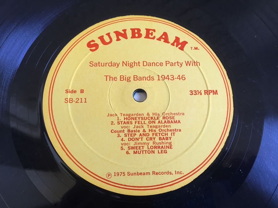 Saturday Night Dance Party With The Big Bands 1943-46 - Sunbeam Records - SB-211 [Photo 7]