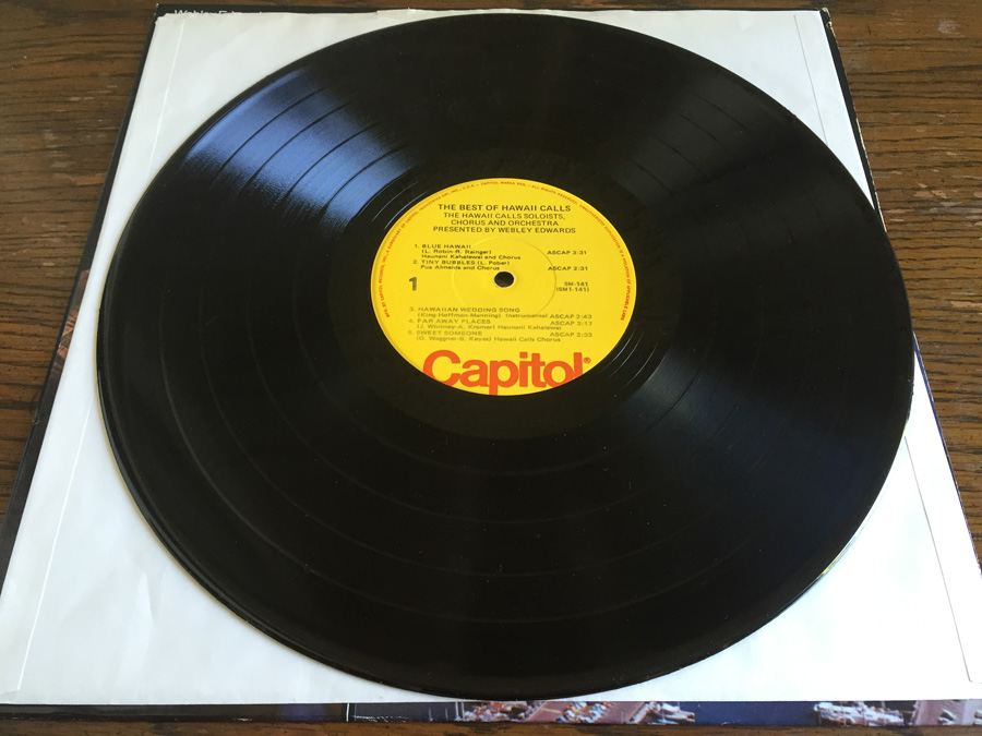 Webley Edwards Presents Hawaii Calls - The Best Of Hawaii Calls - Capitol Records ‎- SM-141 [Photo 3]