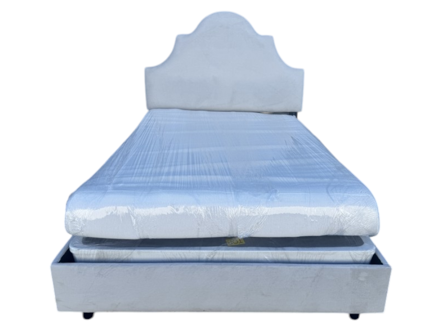 Skyline Furniture Upholstered Bed With Mattress (Excellent Condition)