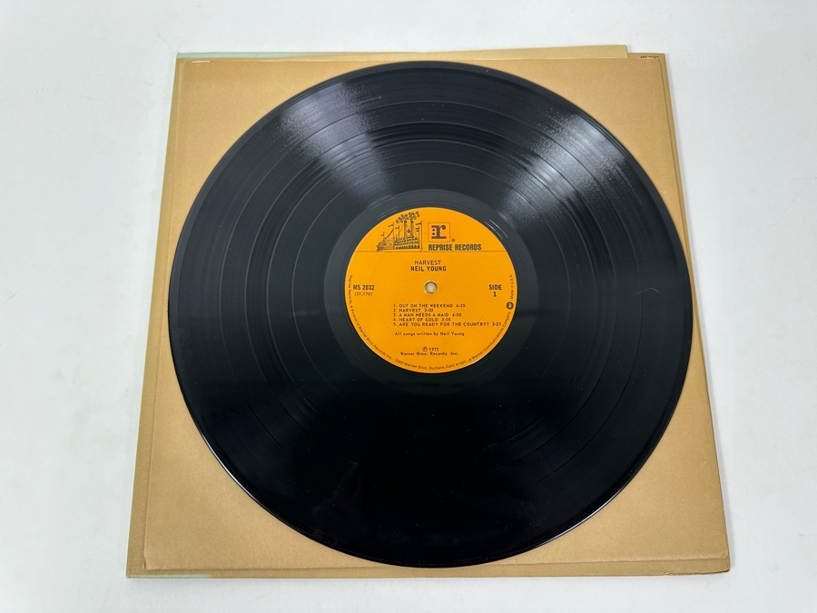Just Added - Neil Young - Harvest - Reprise Records MS 2032 1972 Vinyl Record [Photo 5]