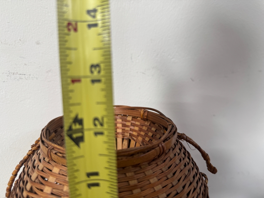 Woven Bamboo Storage Basket With Lid 11.5'H [Photo 7]