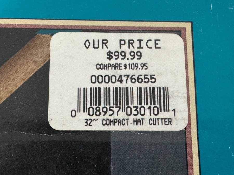 Logan Compact Mat Cutter With Unlimited Bevel Capability Straight Groove And Parallel Mat Guide Retails $99 [Photo 3]