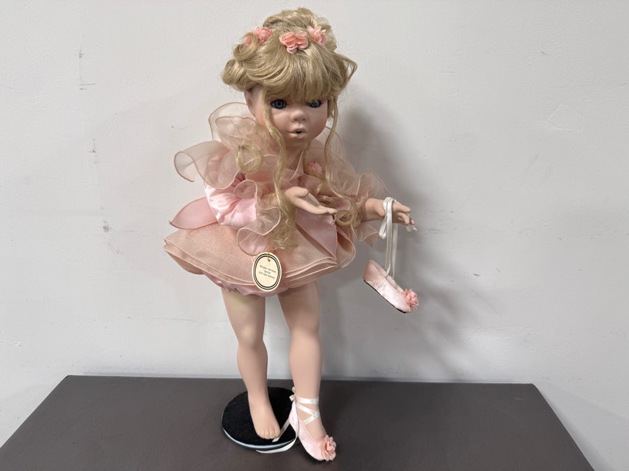Windsor Heirloom Special Gold Seal Edition Ballerina Doll In Pink Tutu 24'H [Photo 4]