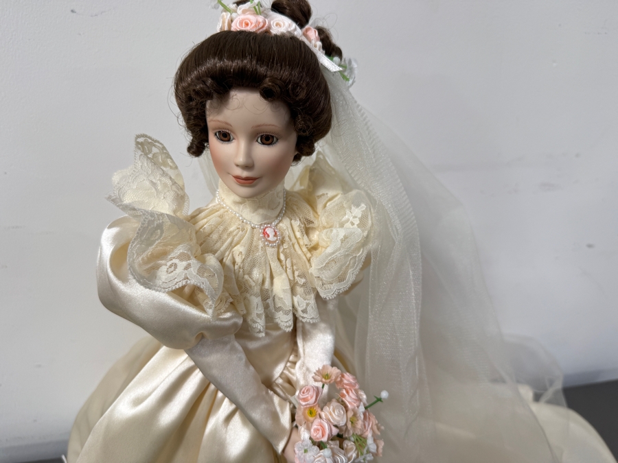 Vintage Ashton-Drake Galleries Porcelain Doll in Wedding Dress 19'H [Photo 2]