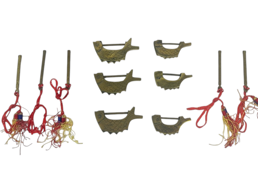 (6) Vintage Chinese Brass Koi Fish Locks With (5) Keys