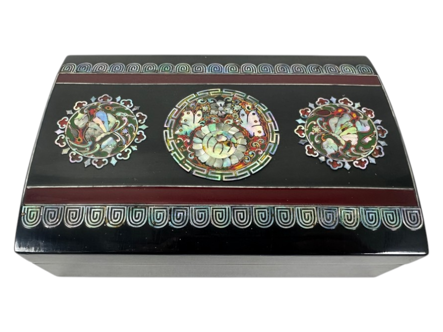 Stunning Black Lacquer Box With Mother Of Pearl Inlay Featuring Butterflies And Flowers 8.5'W x 6'D x 2.75'H