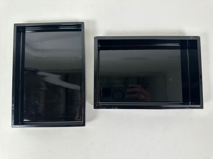 Stunning Black Lacquer Box With Mother Of Pearl Inlay Featuring Butterflies And Flowers 8.5'W x 6'D x 2.75'H [Photo 9]