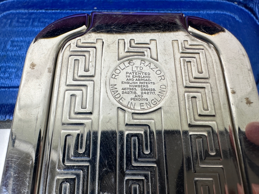 Rolls Razor Made in England with Original Case and Engraved Design [Photo 4]