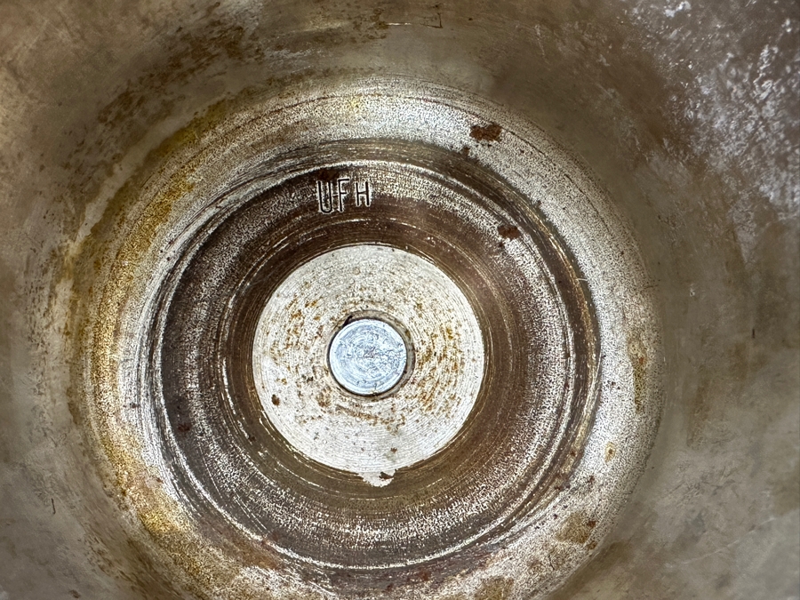 Chrome Plated 105MM M14B1 Howitzer Shell Canister With Lid 4.5'W X 7'H [Photo 5]