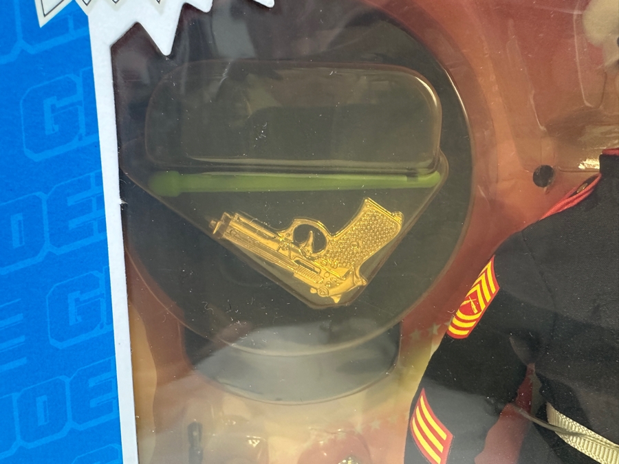 Hasbro G.I. Joe Hall of Fame Dress Marine Gung-Ho 12-inch Action Figure In Original Box [Photo 3]