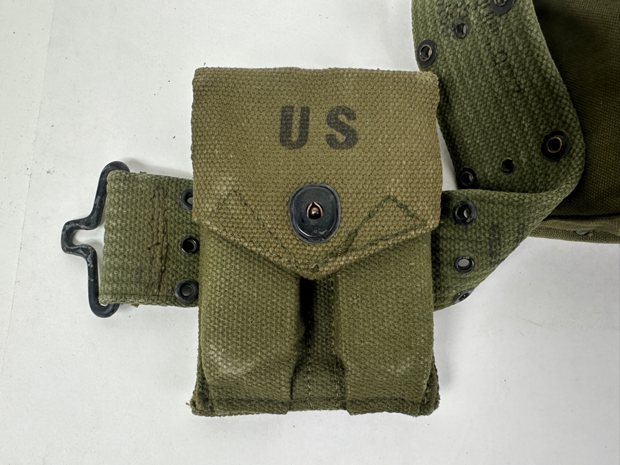US Army Belt Kit Includes Holster, Magazine Pouch And Medical Pouch [Photo 13]