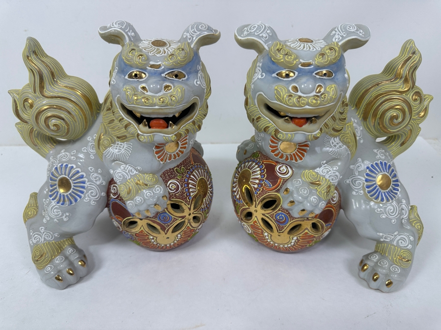 Pair of Vintage Japanese Kutani Porcelain Foo Dogs 9'H [Photo 2]
