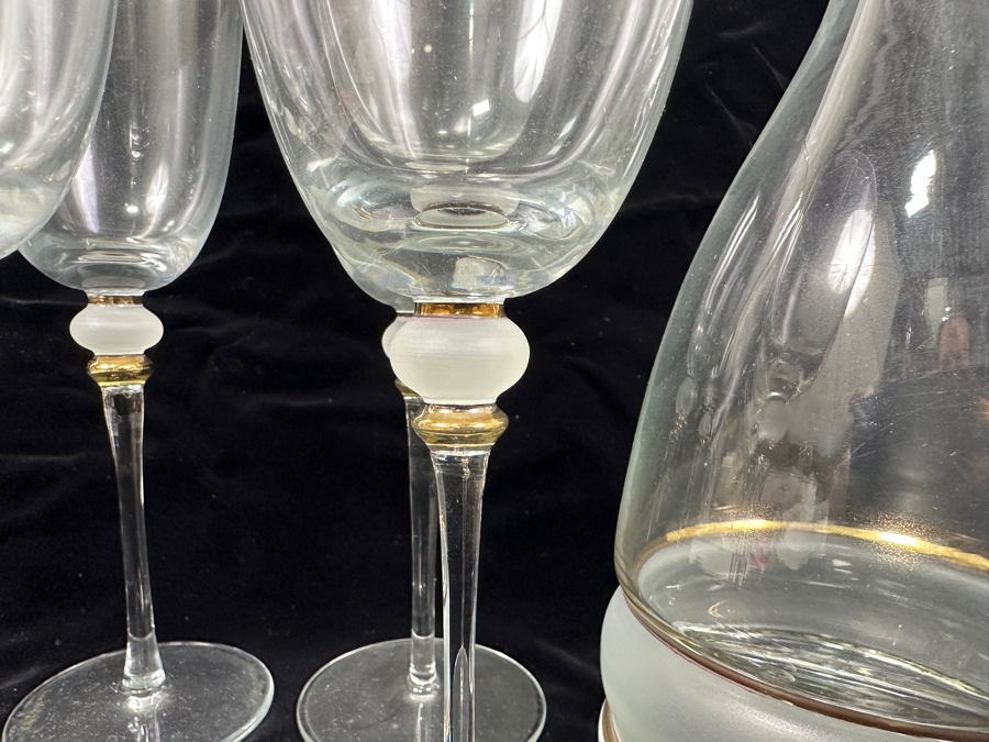 Vintage Bohemian Glass Decanter Set with Six Wine Glasses Featuring Gold And Frosted Accents 8.25'H and 13.5'H [Photo 5]
