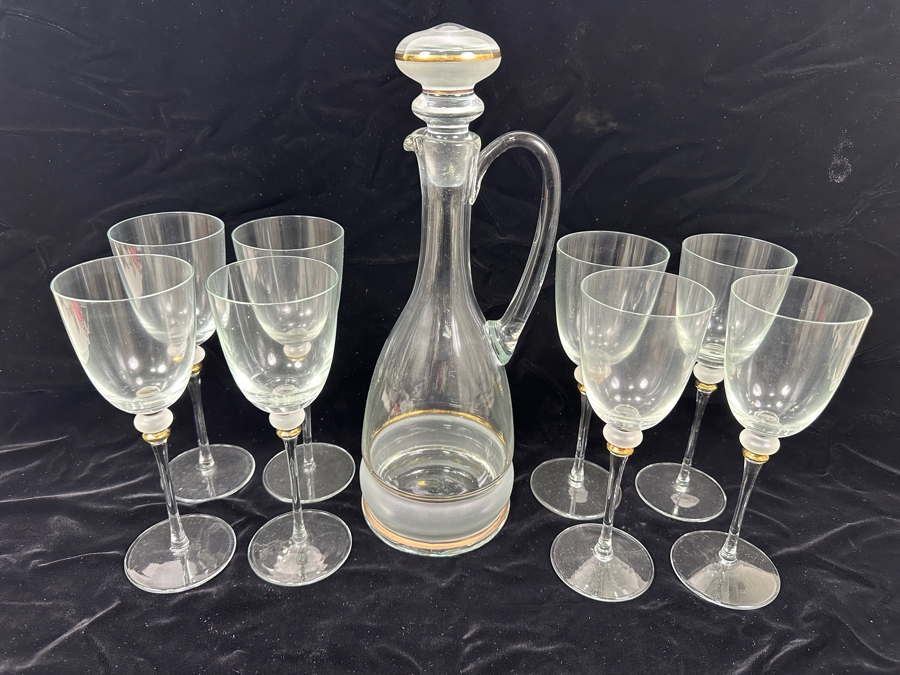 Vintage Bohemian Glass Decanter Set with Six Wine Glasses Featuring Gold And Frosted Accents 8.25'H and 13.5'H [Photo 3]