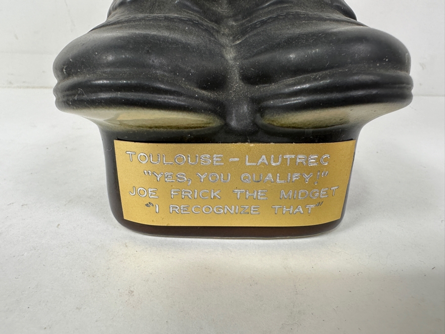 Vintage 1975 Jim Beam Military Boots And Helmet Decanter 8'H [Photo 4]