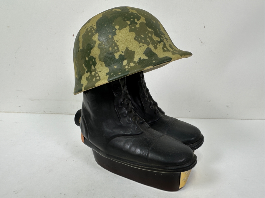 Vintage 1975 Jim Beam Military Boots And Helmet Decanter 8'H [Photo 2]