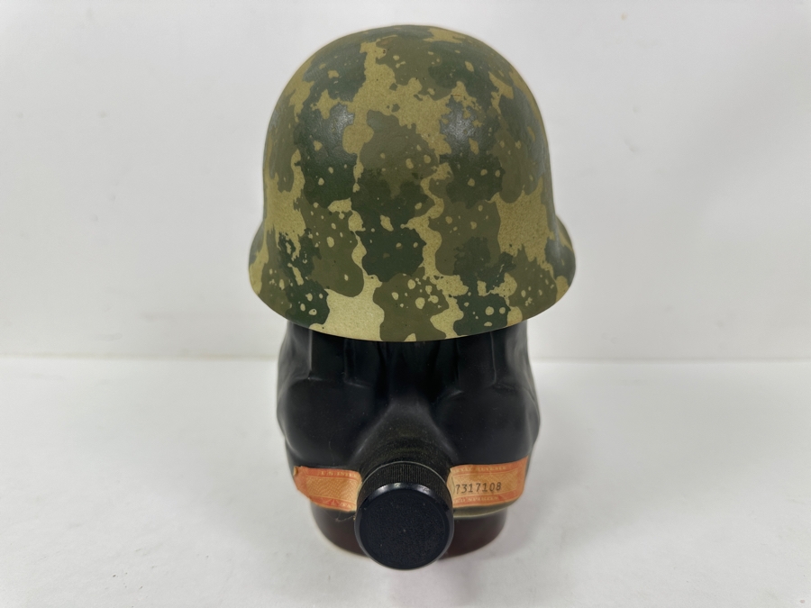 Vintage 1975 Jim Beam Military Boots And Helmet Decanter 8'H [Photo 5]