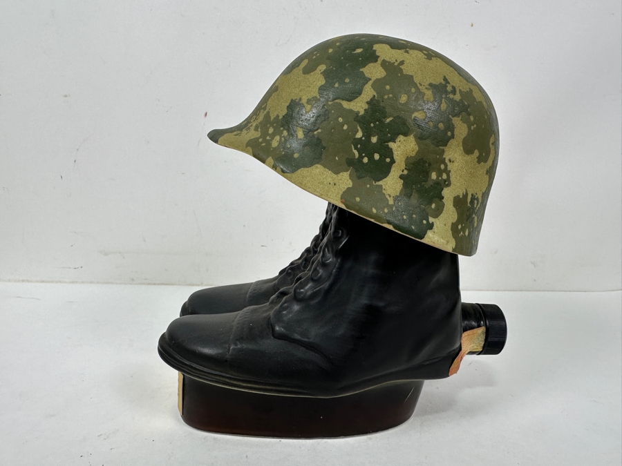 Vintage 1975 Jim Beam Military Boots And Helmet Decanter 8'H [Photo 7]