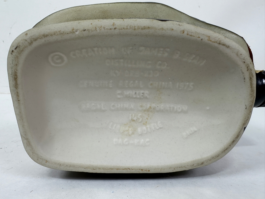 Vintage 1975 Jim Beam Military Boots And Helmet Decanter 8'H [Photo 8]