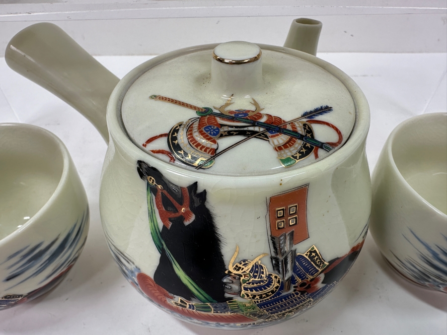 Japanese Black War Horse Ceramic Teapot Set With 5 Cups Featuring Samurai Artwork [Photo 5]