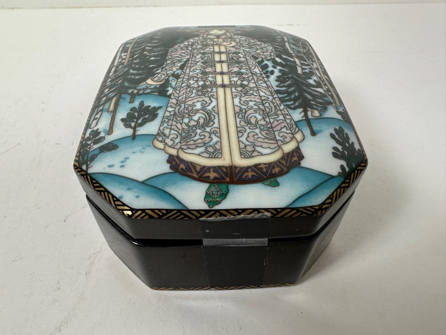 Heinrich Porcelain Octagonal Trinket Box 'The Snow Maiden: Snegurochka at the Court of Tsar Berendi' By Villeroy & Boch Limited Edition to 25,000 With Box [Photo 5]