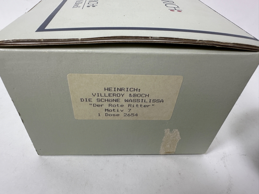 Heinrich Porcelain Round Trinket Box 'The Red Knight' by Villeroy & Boch Limited Edition To 25,000 With Original Box [Photo 9]