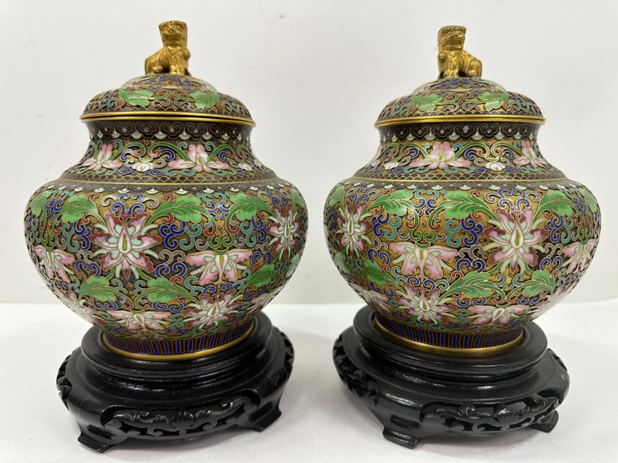 Stunning Pair Of Chinese Cloisonné Ginger Jars With Foo Dog Finials And Wood Stands 9'H [Photo 2]