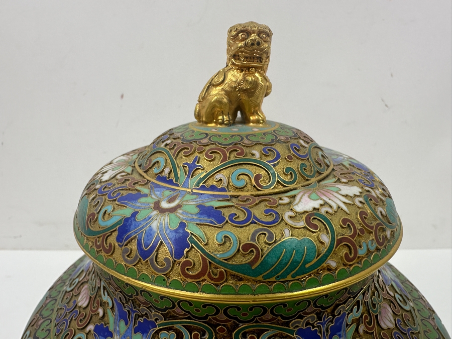Stunning Chinese Cloisonné Lidded Jar With Foo Dog Finial 8.5'H [Photo 4]