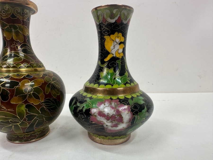 Two Vintage Chinese Cloisonné Bud Vases With Floral Designs 4'H [Photo 2]