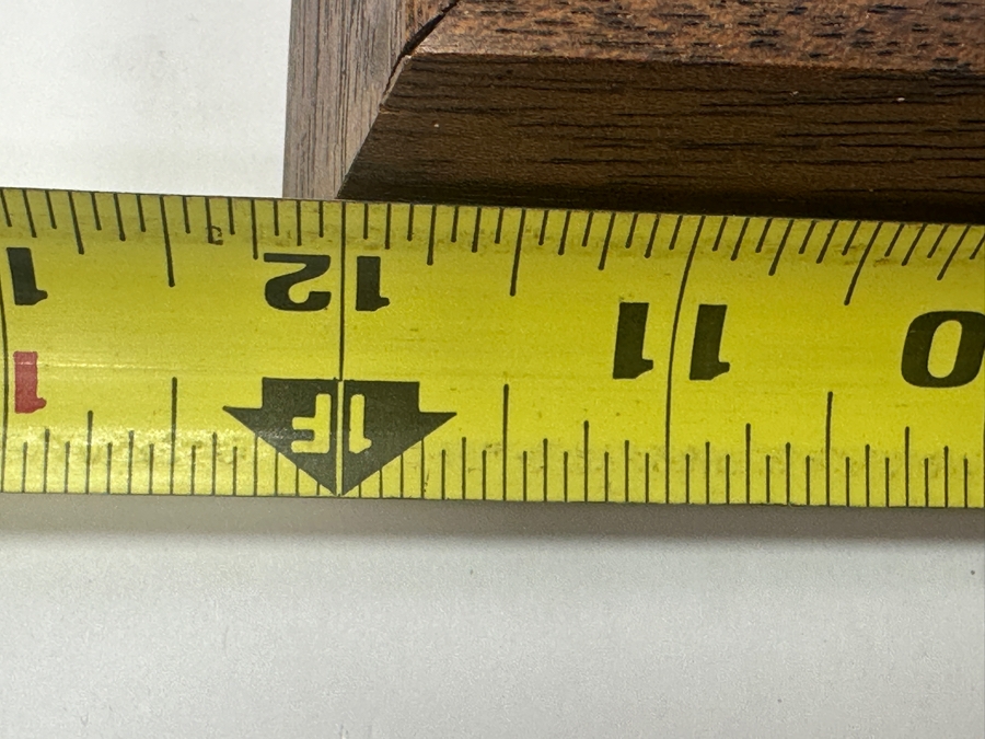 Mid-Century Japanese Woodblock Print Titled 'Maiko In Snow' By Artist Sadanobu Hasegawa III 7.5' X 10' [Photo 9]