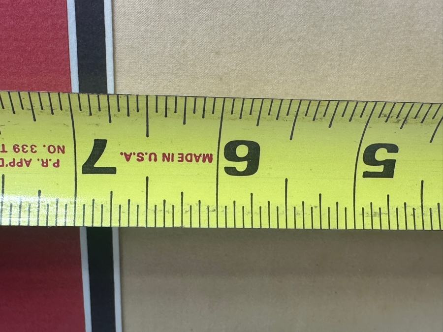 Asian Hand-Painted Hanging Scroll / Kakejiku, Depicting Daruma 14'W x 33'H
 [Photo 15]