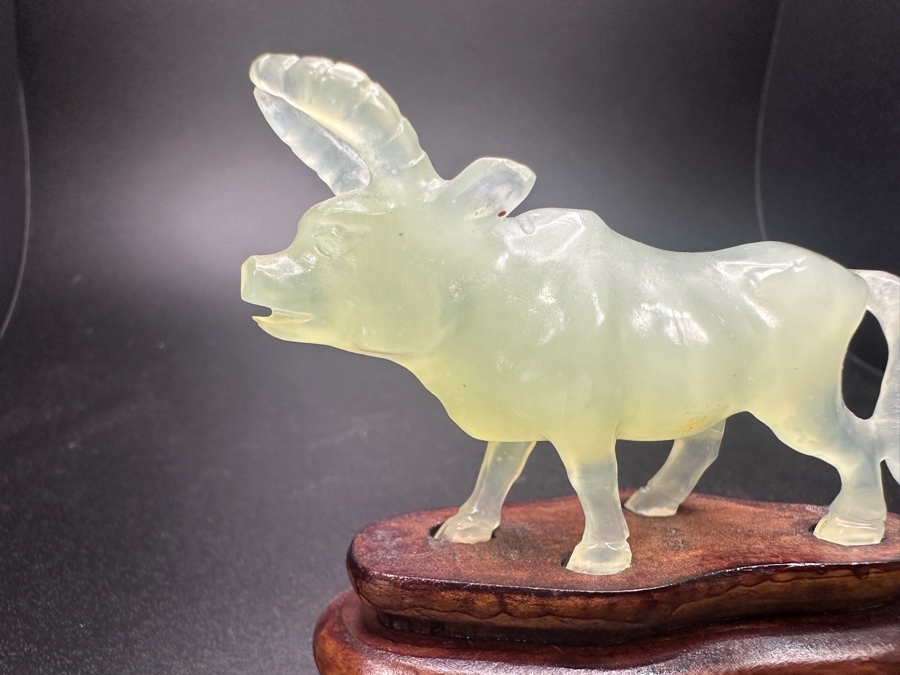 Vintage Chinese Hand Carved Pale Green Jade Ox Zodiac Figurine on Wooden Stand 2.5'H [Photo 3]
