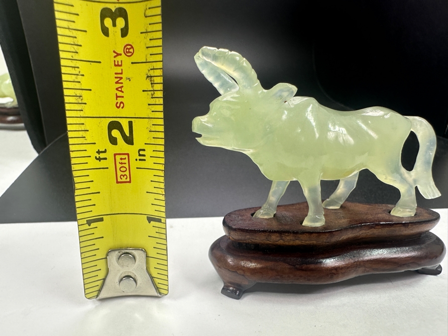 Vintage Chinese Hand Carved Pale Green Jade Ox Zodiac Figurine on Wooden Stand 2.5'H [Photo 7]
