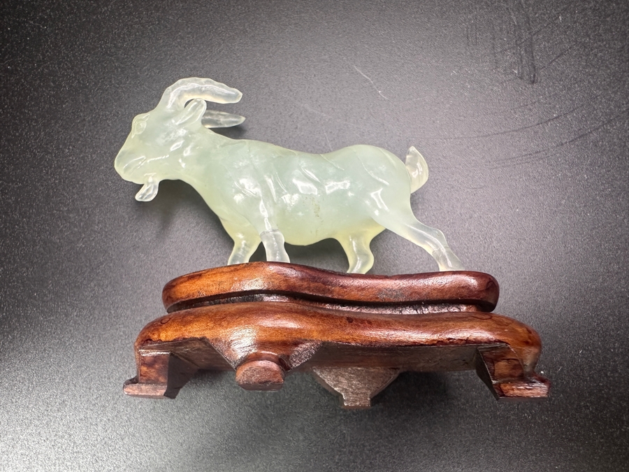 Vintage Chinese Hand Carved Pale Green Jade Goat Zodiac Figurine on Wooden Stand 2.5'H [Photo 5]