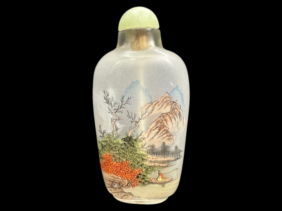 Vintage Chinese Reverse Painted Glass Snuff Bottle 3.25'H
