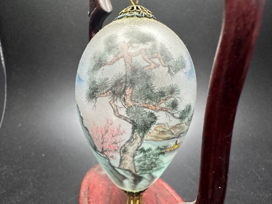 Ne'Qwa Art Reverse-Painted Glass Ornament Of Mountains On Pendant Display Stand 7.5'H [Photo 6]