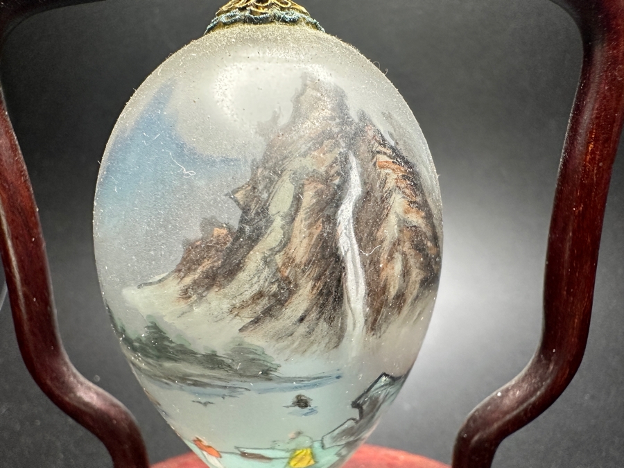 Ne'Qwa Art Reverse-Painted Glass Ornament Of Mountains On Pendant Display Stand 7.5'H [Photo 4]