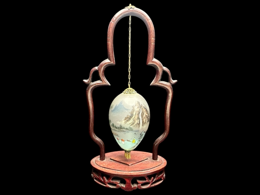 Ne'Qwa Art Reverse-Painted Glass Ornament Of Mountains On Pendant Display Stand 7.5'H [Photo 3]