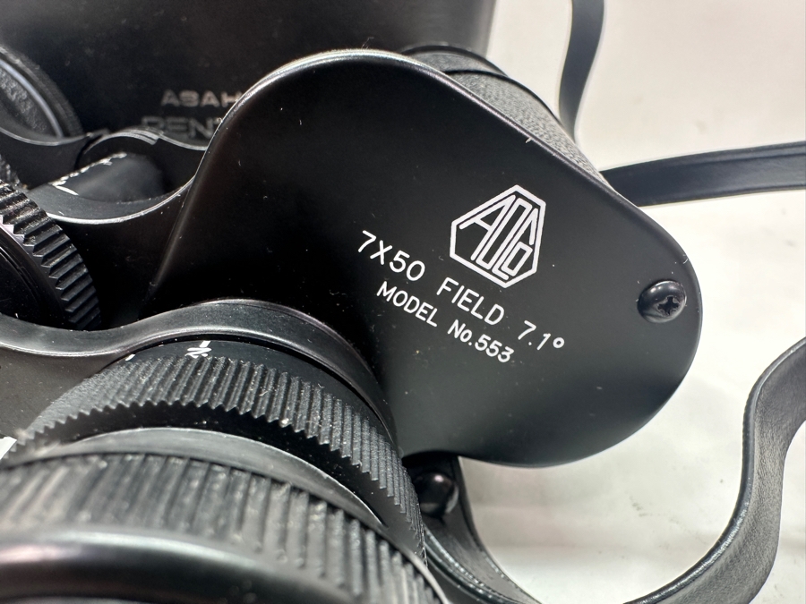 Vintage Asahi Pentax Binoculars with Strap And Case 7X50 Field 7.1° Model No. 553 
 [Photo 6]
